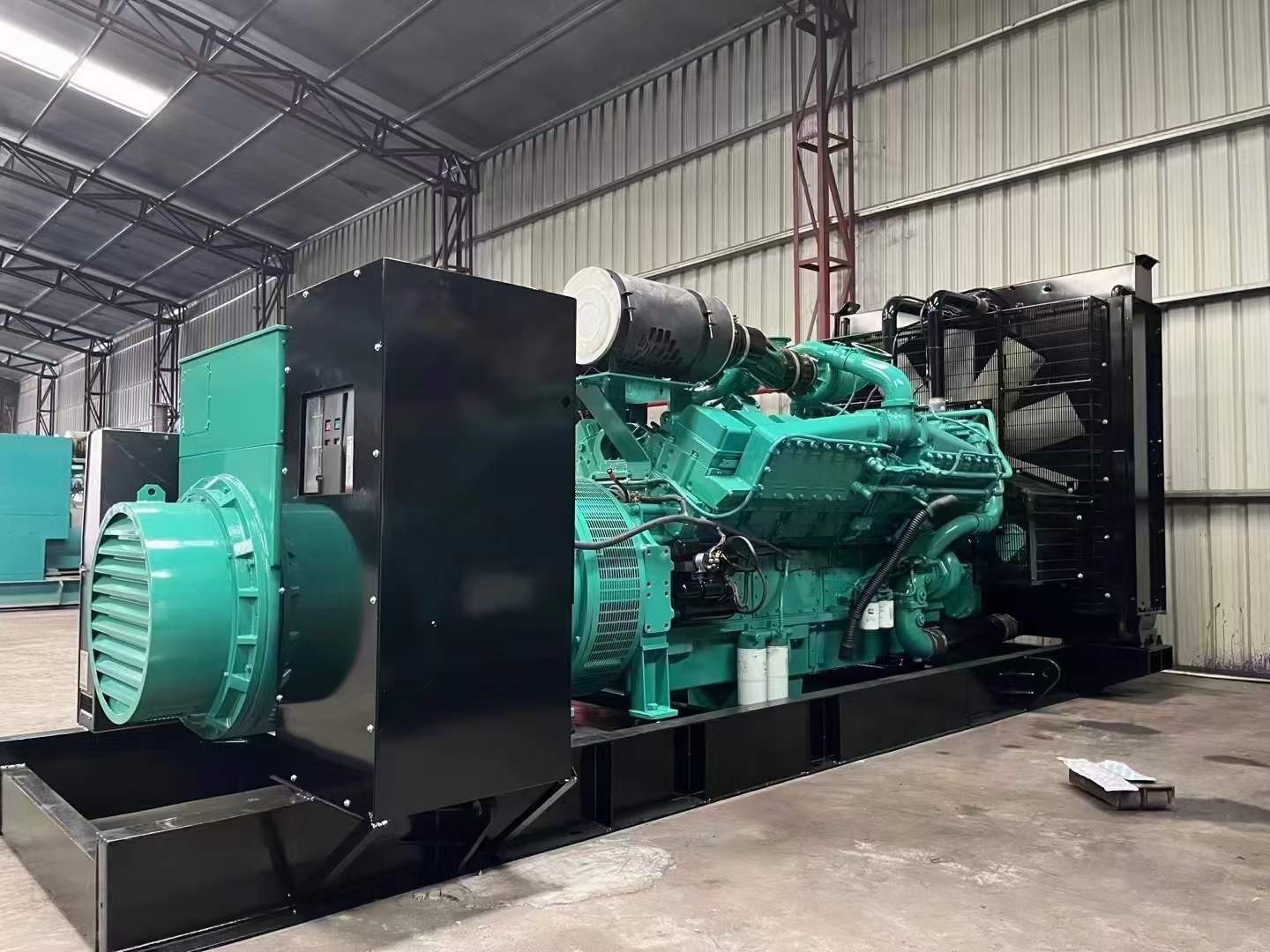 昂仁如何降低 800kW 柴油发电机输出电流的波动？
