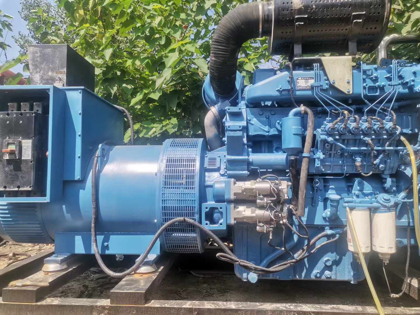 昂仁详细说明降低 800kW 柴油发电机输出电流波动的方法